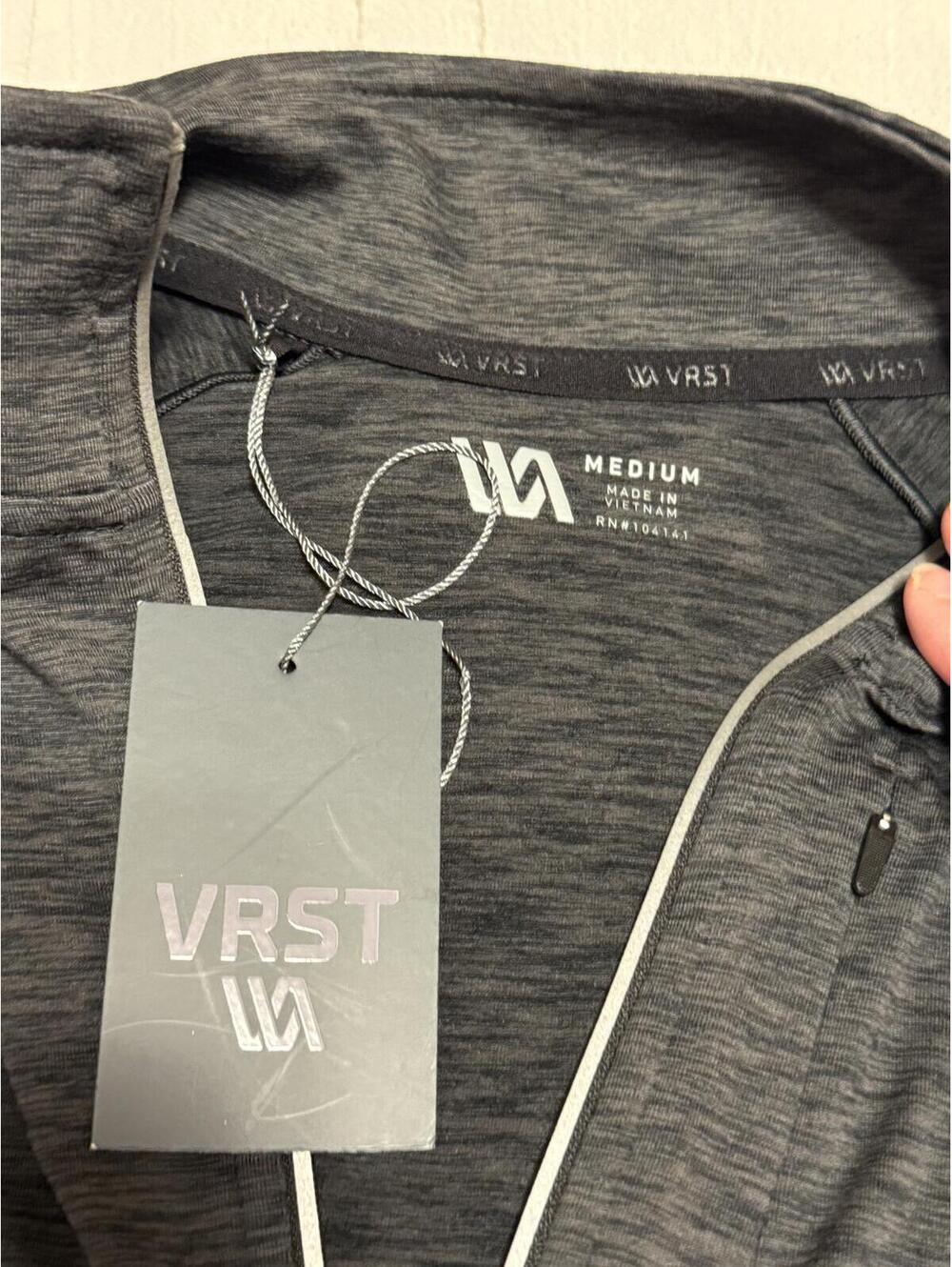 VRST Men's Charcoal Heather Quarter Zip Pullover Medium NWT - Picture 3 of 9